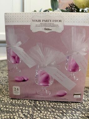 New VTG Wilton Party Favor Kit 24 Count Wedding Shower Mini Goblets Printable
